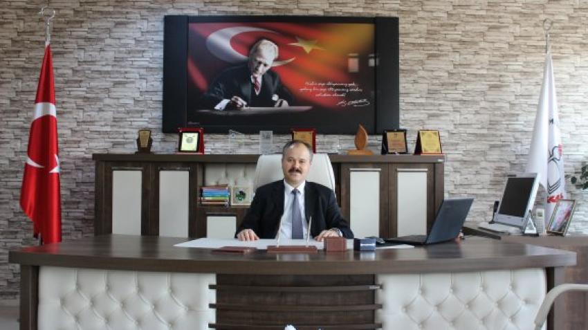 Milli Eğitim Müdürü Savaş ÖZDEMİR´in Yıl Sonu Mesajı