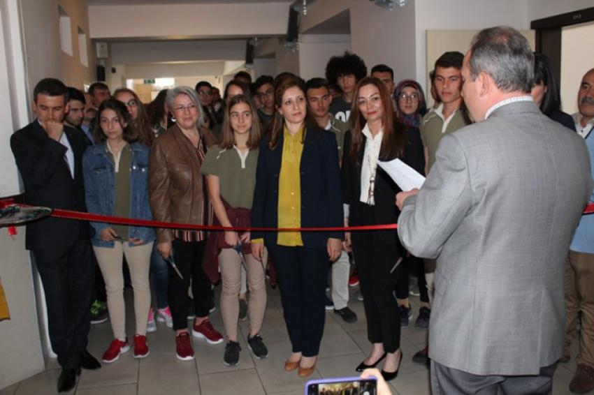 TESAN Fen Lisesi'nde Yenilenen Kütüphane Açılışı Yapıldı