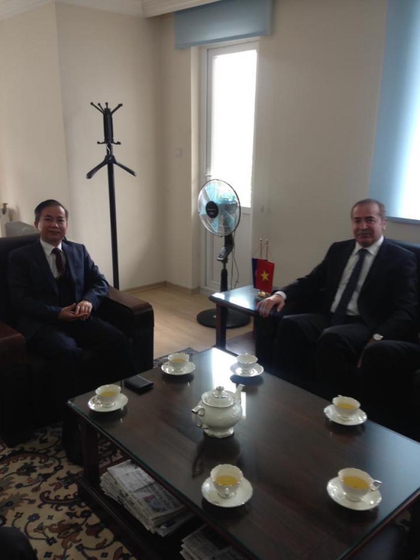 Bekir Ödemiş Vietnam Türkiye Büyükelçiliğini Ziyaret Etti