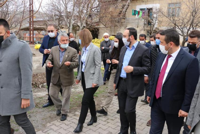 Başdere Köyünde Patates Çiftçileri Ziyaret Edildi
