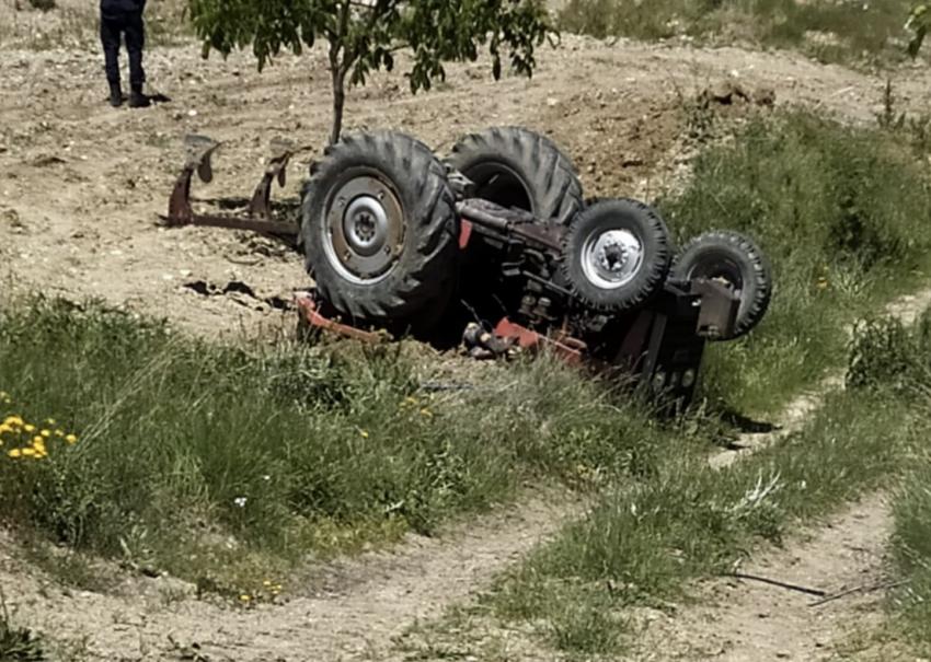 Traktör Devrildi 1 Ölü