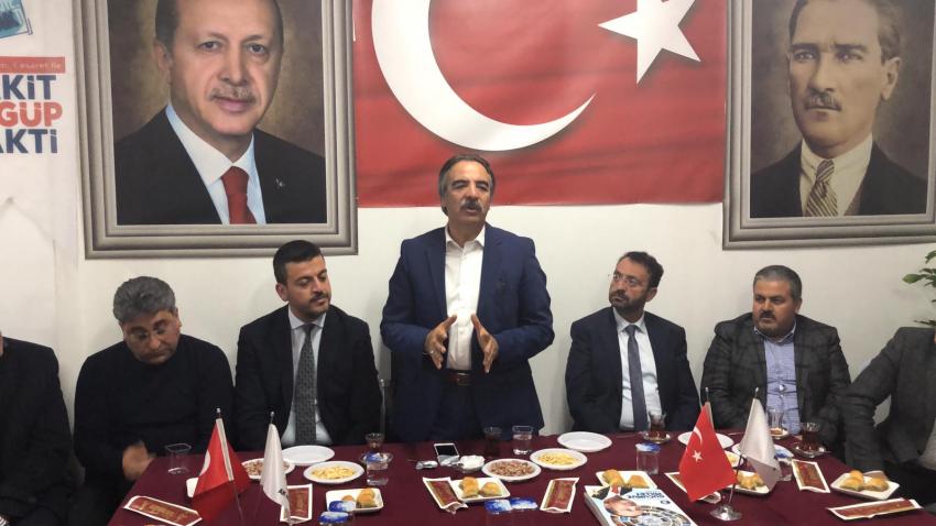 Rektör Bağlı 'Mehmet Başkanımızın Bütün Vaatlerine Kefilim’