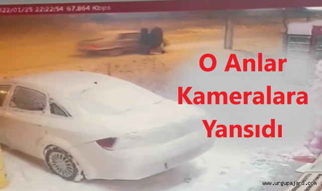 Yolda Yürüyen Kadına Otomobil Çarptı (Videolu haber)