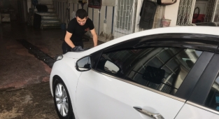 Oto Yıkamacılarda Bayram Yoğunluğu Yaşanıyor