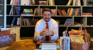 AK Parti MKYK Üyesi Emre Çalışkan 'Ramazan Bayramımız Mübarek Olsun'