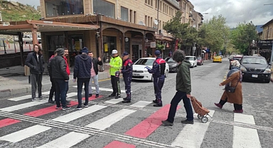 Ürgüp'te Yayalar İçin 5 Adımda Güvenli Trafik etkinliği düzenlendi