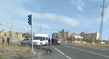 Ortahisar - Göreme Kavşağında Trafik Kazası Oldu