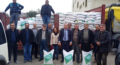 Ürgüp'te çiftçilere yüzde 75 hibeli fasulye tohumu dağıtıldı