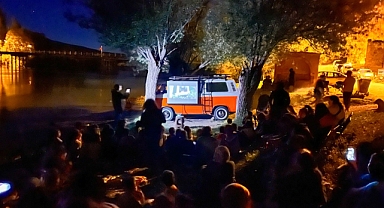 Sarıhıdır köyünde 'Toprağa ve Çamura Dokunuş' ve 'Açık Hava Sinema Buluşması' düzenlendi