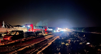 Ürgüp - Kayseri yolu trafik kazası 4 km kuyruk oluştu