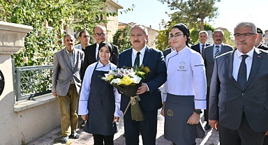 Vali Fidan, Kapadokya Gastronomi Mesleki ve Teknik Anadolu Lisesi'ni ziyaret etti