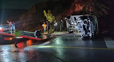 Kayganlaşan Yol Kazayı Beraberinde Getirdi