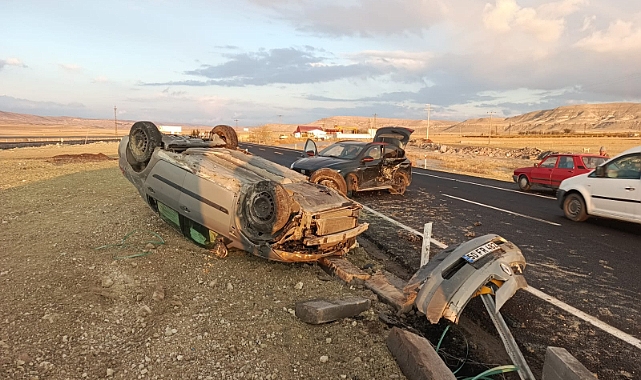 Ürgüp - Kayseri Yolu Sarıhıdır Kavşağında Trafik Kazası: 3 Yaralı