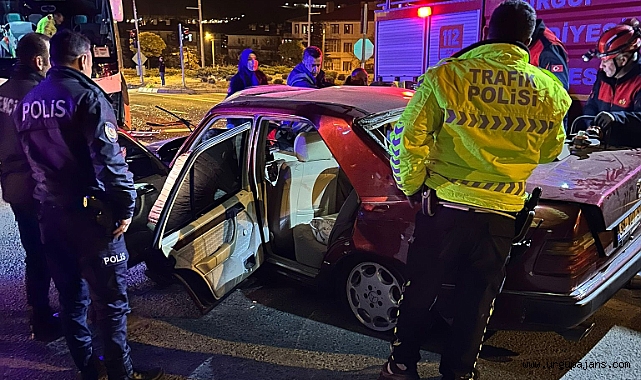 Ürgüp'te Feci Kaza: Otomobil ile Otobüs Çarpıştı