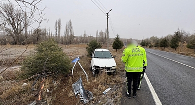 İlk kar yağışı ve trafik kazası meydana geldi