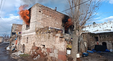 Başdere Köyü’nde Ev Yangını Paniğe Neden Oldu