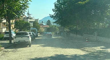 Kazı Çalışmaları Nedeniyle Oluşan Toz Tepki Çekiyor