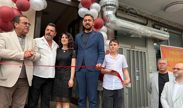 Salon İzz Yeni Yerinde Hizmete Açıldı 