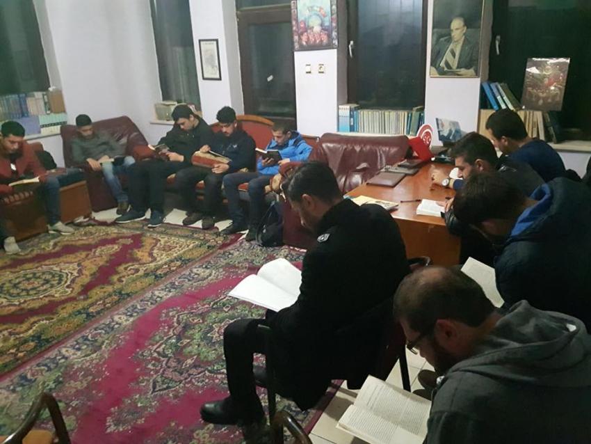 Ürgüp Ülkü Ocakları 'Silah Tutan Ellerin Kalem Tutması Gerekir'