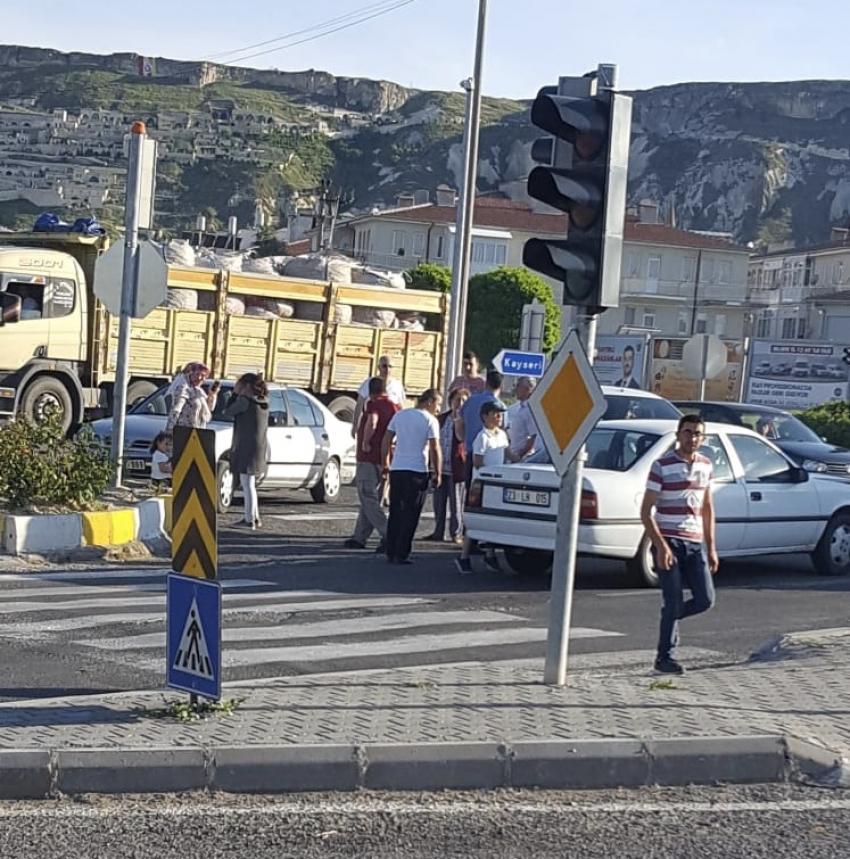 Trafik kazası meydana geldi