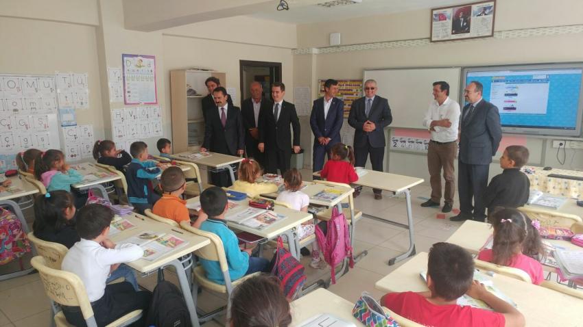 Vali Aktaş’dan, Mazı İlkokulu ve Ortaokuluna Ziyaret
