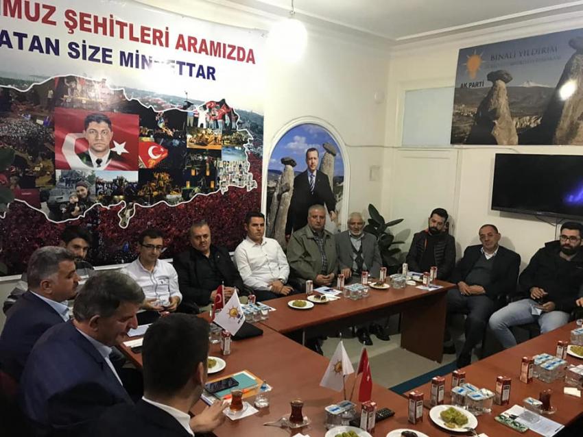 Ak Parti Teşkilatı Aday Adayları İle Toplantıda Buluştu
