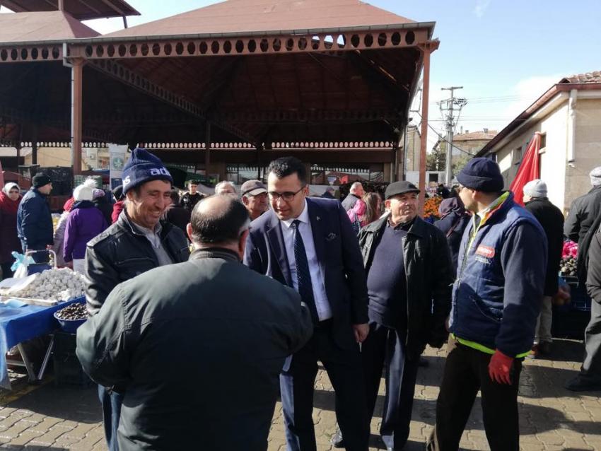 MHP Ürgüp Belediye Başkan adayı Erdoğan, Pazar esnafını ziyaret etti