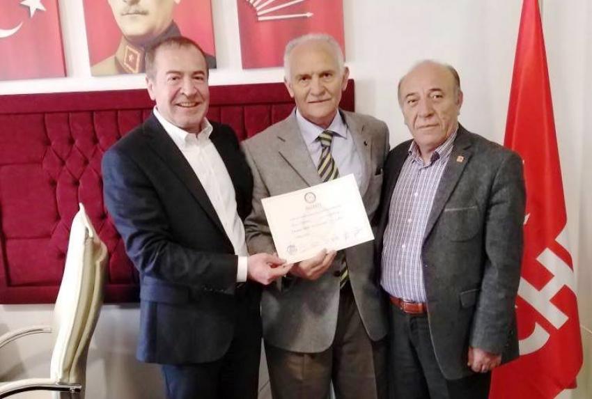 CHP Ürgüp İl Genel Meclis Üyesi Türkmen Mazbatasını Teslim Aldı