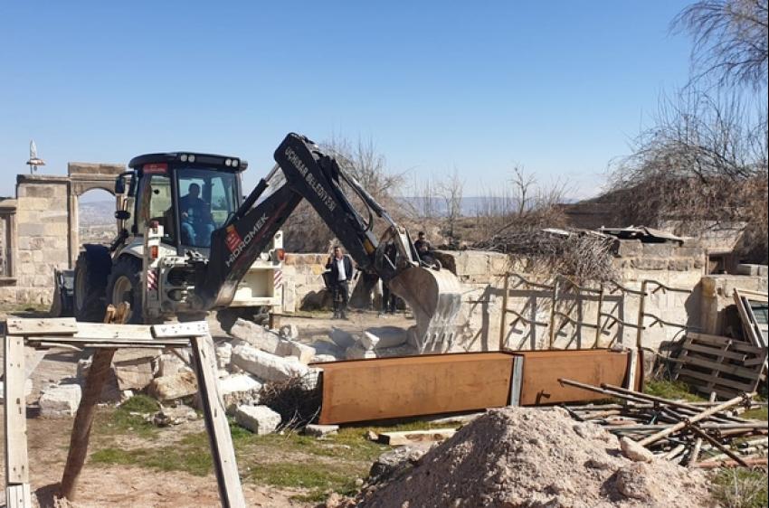 Kapadokya'da 353 kaçak yapı yıkıldı