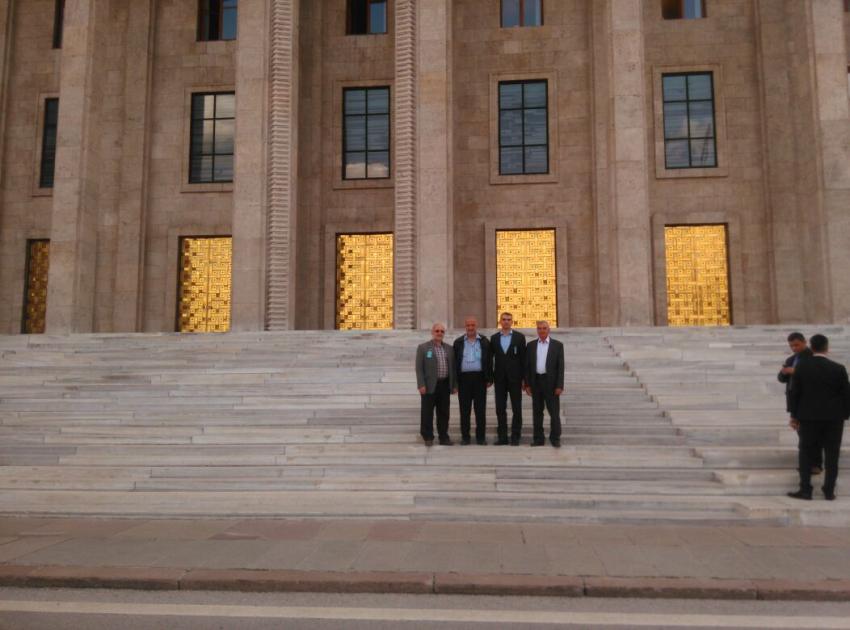 Ahmet Yesevi Cami Dernek Yönetimi TBMM'ni Ziyaret Etti