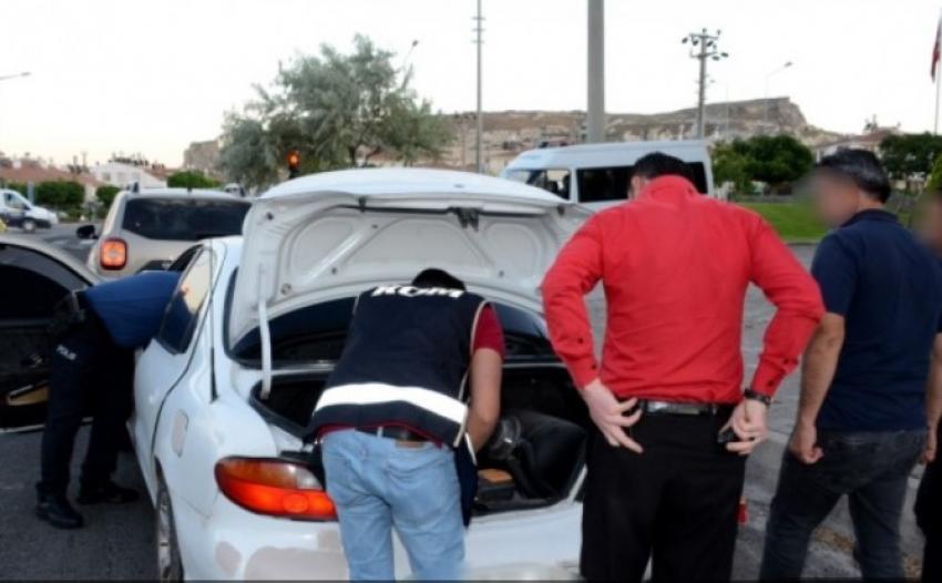 Ürgüp'te Suça Geçit Yok 'İki Araçta Uyuşturucu Ele Geçirildi'