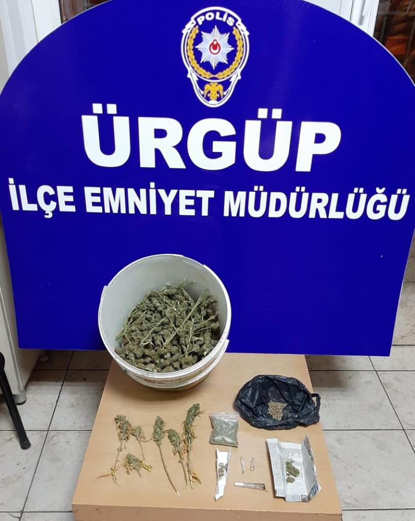 Uyuşturucudan 2 Kişi Yakalandı