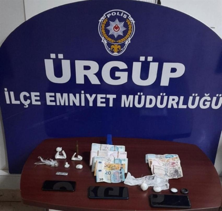 Uyuşturucuya Darbe 4 Tutuklama