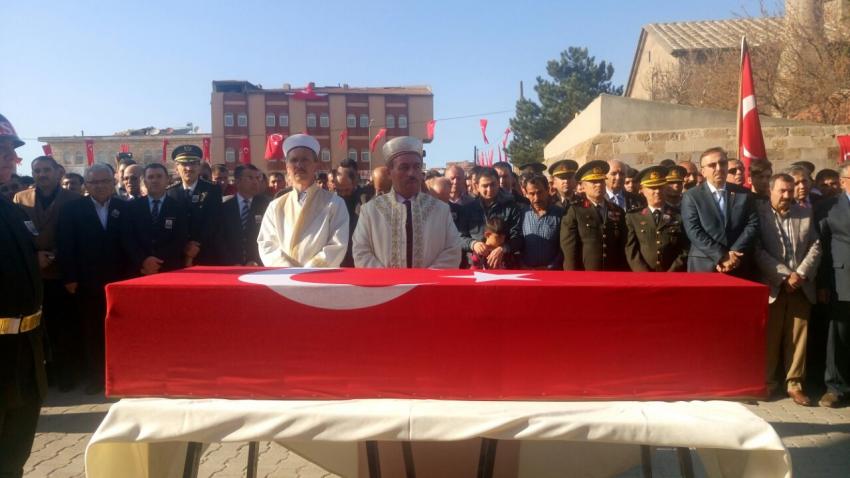 Nevşehir Şehidini 10 Bin Kişi İle Dualarla Uğurladı