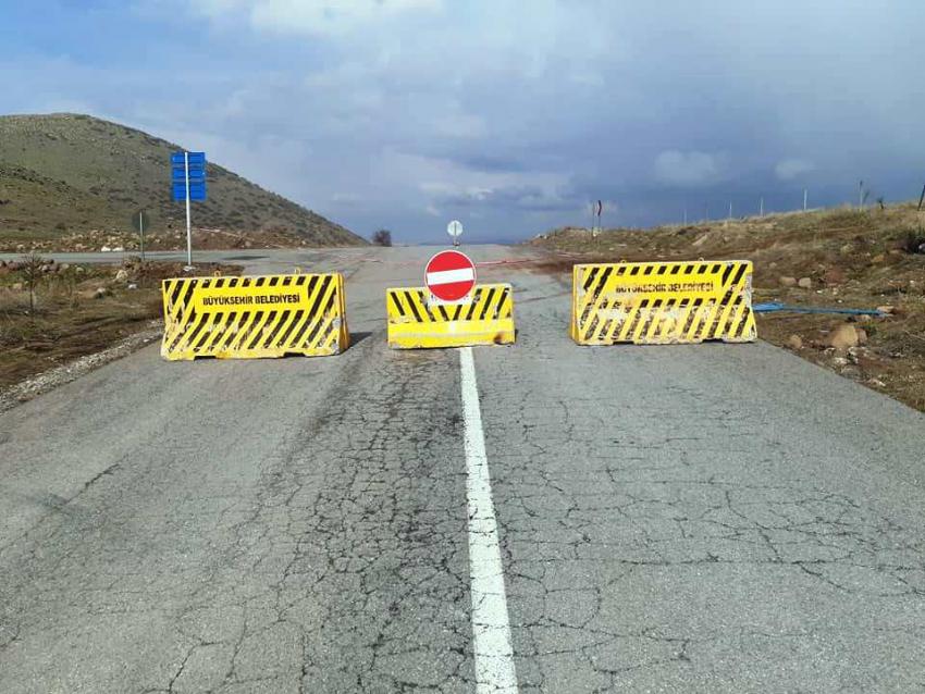 Aksalur Mah. ve Başdere Köyü - İncesu Arası Yol Trafiğe Kapatıldı