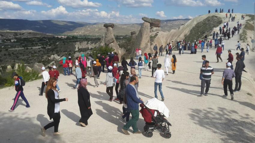 Üç Güzeller İlgi Odağı Oldu