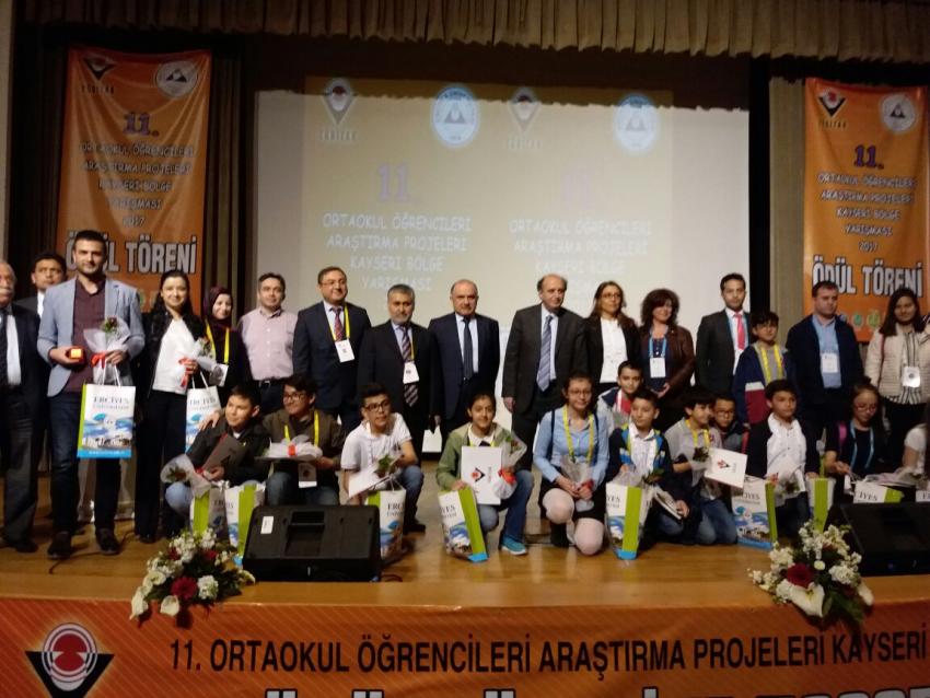 TÜBİTAK’TA MEHMET DİKER ORTAOKULU RÜZGARI
