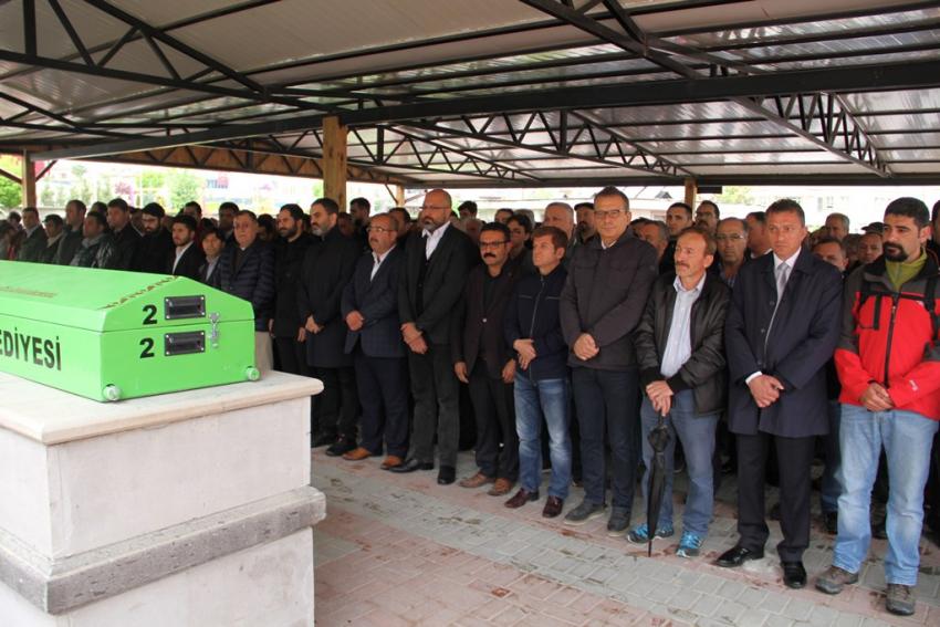 İş Adamı Mustafa Dinler Toprağa Verildi