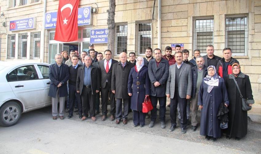 AK Parti İlçe Teşkilatı Polise Taziye ve Destek Ziyaretinde Bulundu