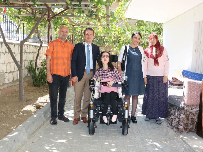 Ürgüp Kaymakamlığından Büşra Ay'a Hediye Akülü Araç