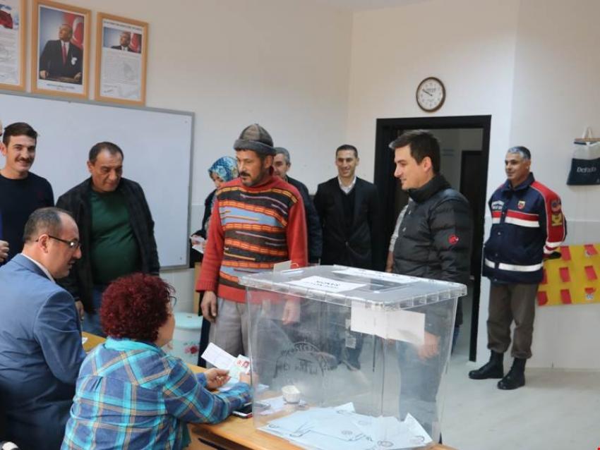 Ürgüp Kaymakamı TOKİ Muhtarlık Seçiminde Sandıkları Ziyaret Etti