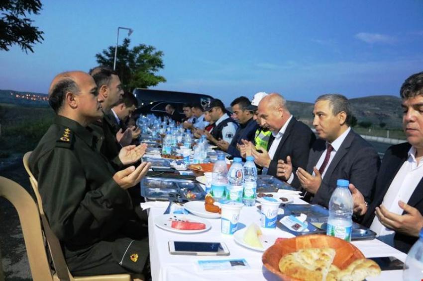 Güvenlik Uygulama Noktasında İftar