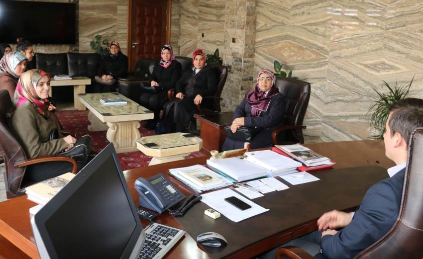 AK Parti Ürgüp Kadın Kolları İlçe Kaymakamını Ziyaret Etti