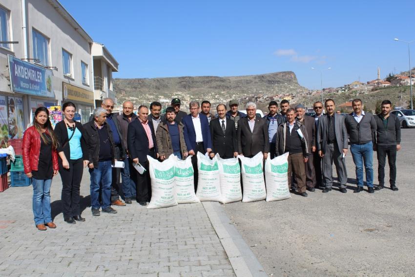 107 Üreticiye Tohum Dağıtımı Yapıldı