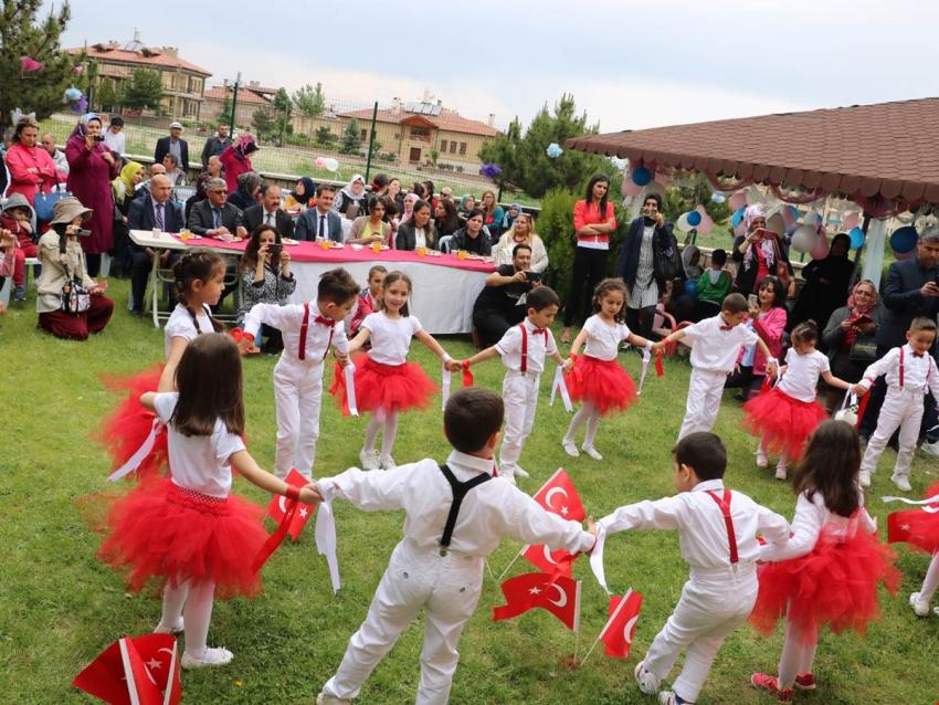 Minik Kalpler Mezuniyet Sevinci Yaşadı