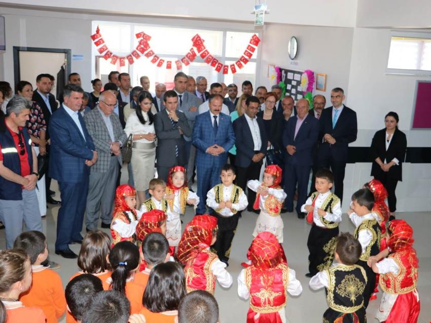 15 Temmuz İlkokuluna Z Kütüphane Açıldı
