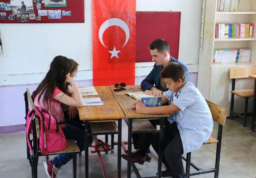 Karakaya Köyü İlkokulunda Kitap Okuma Etkinliği Düzenlendi