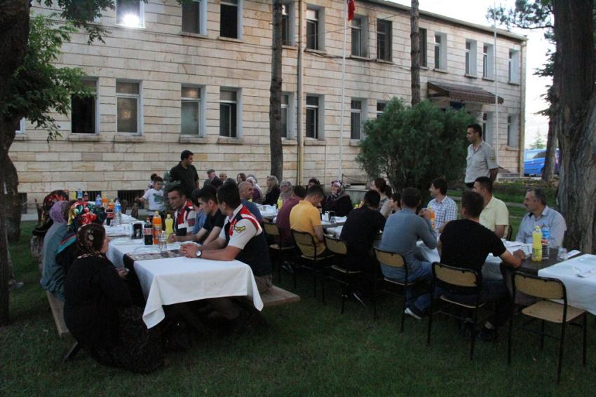 Ürgüp Kaymakamlığından Gazi Ve Şehit Ailelerine İftar