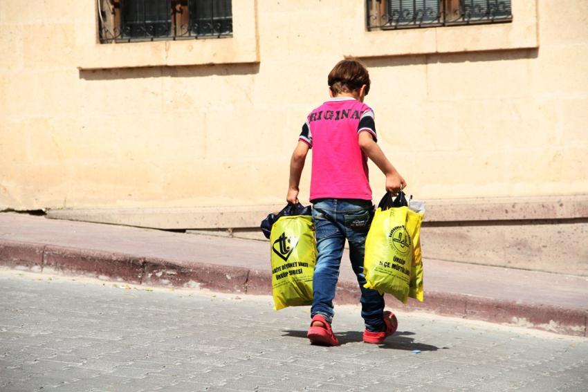 Askıda Elbise Projesi İle Yüzler Gülüyor