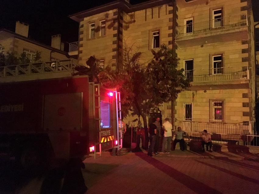 Evde Çıkan Yangın Kısa Sürede Söndürüldü